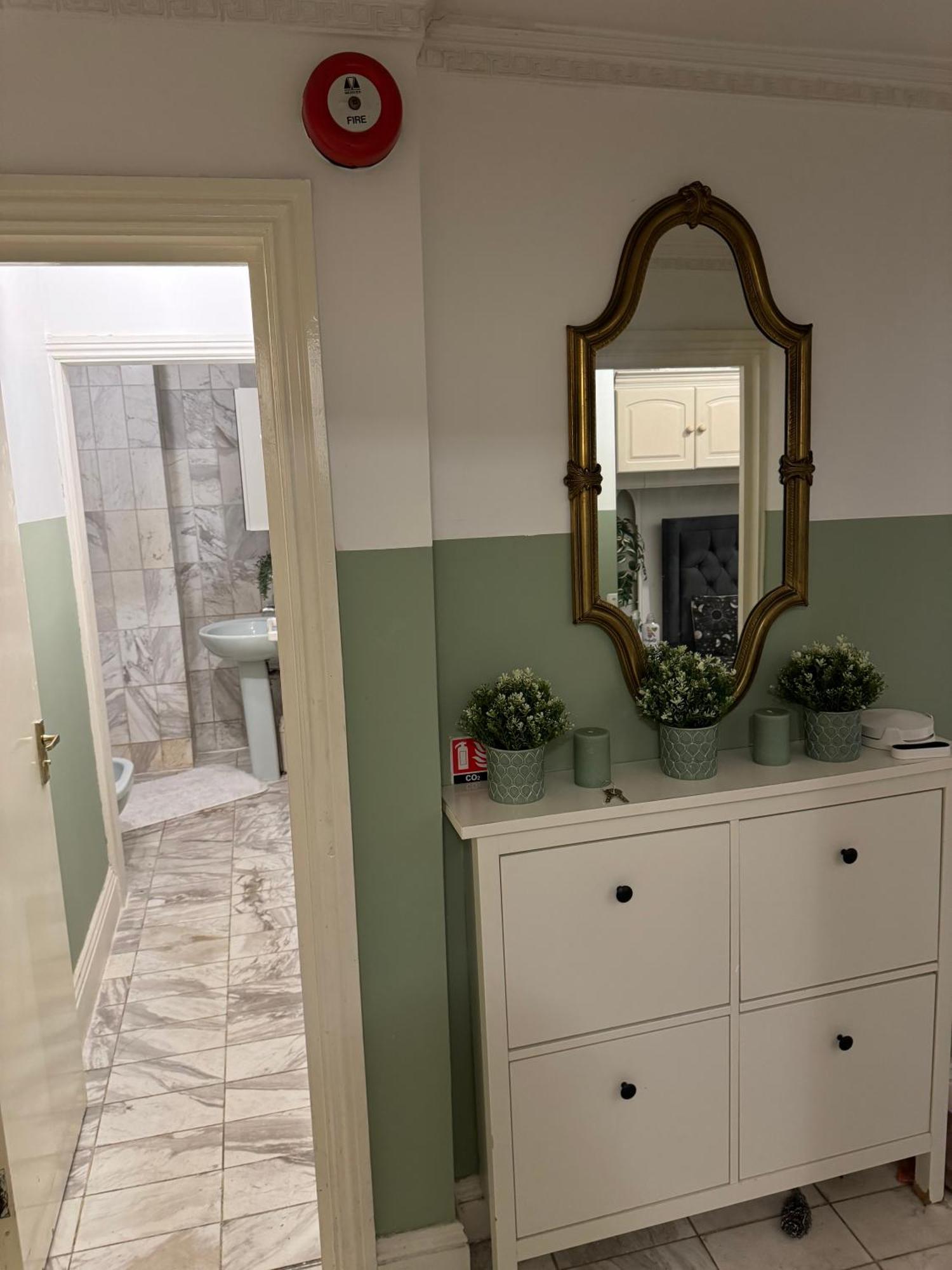 Central And Affordable Flat For 6 People In Zone 1 - Baker Street - With Breakfast Included ลอนดอน ภายนอก รูปภาพ