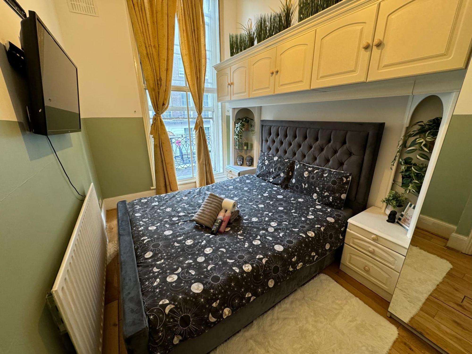 Central And Affordable Flat For 6 People In Zone 1 - Baker Street - With Breakfast Included ลอนดอน ภายนอก รูปภาพ
